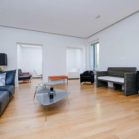 White Symphony Luxury With Terrace