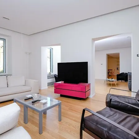 White Symphony Luxury With Terrace Rome